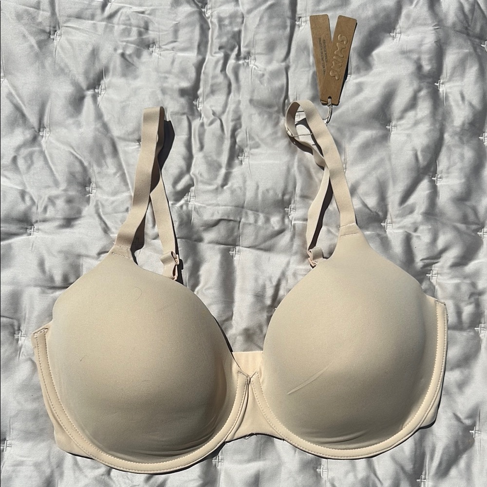 Skims Underwire Bra NWT 36DD